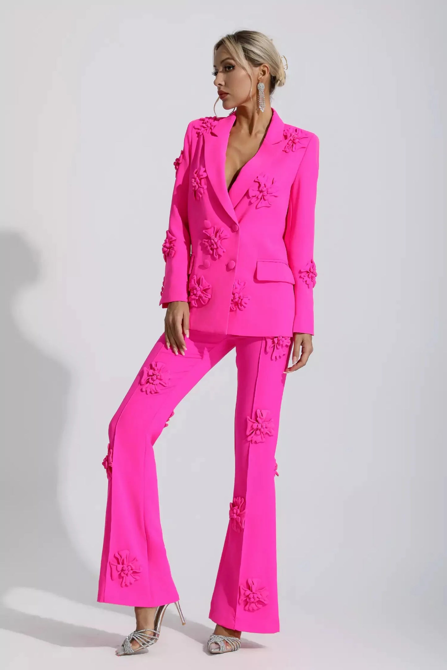 Ari Pembe Jakarlı Çiçekli Blazer Takım