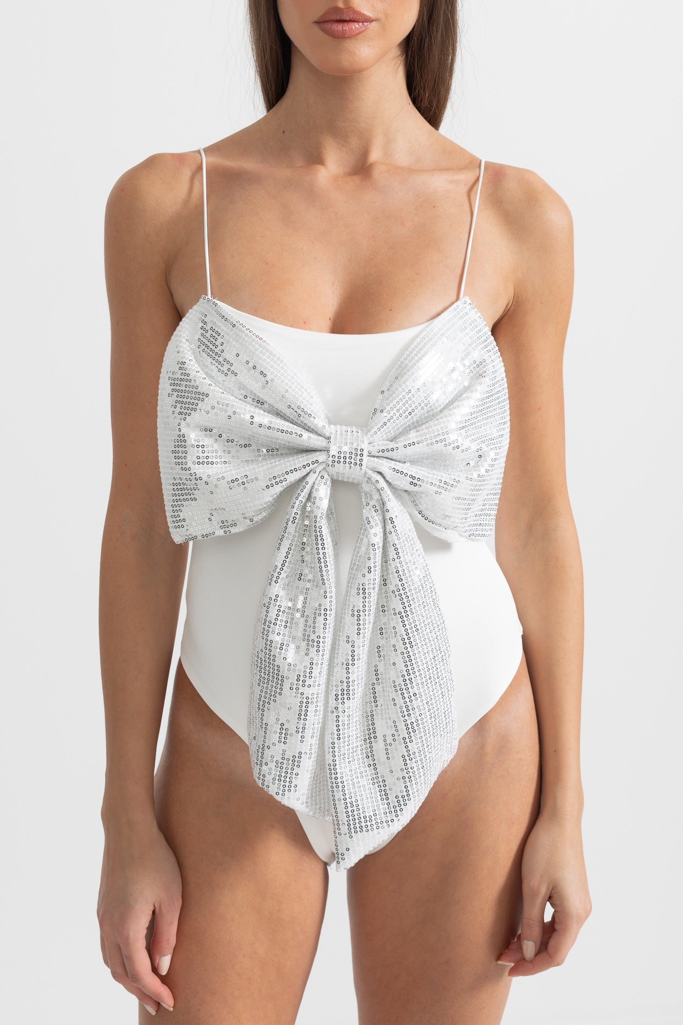 Önü Büyük Pullu Fiyonklu Bodysuit