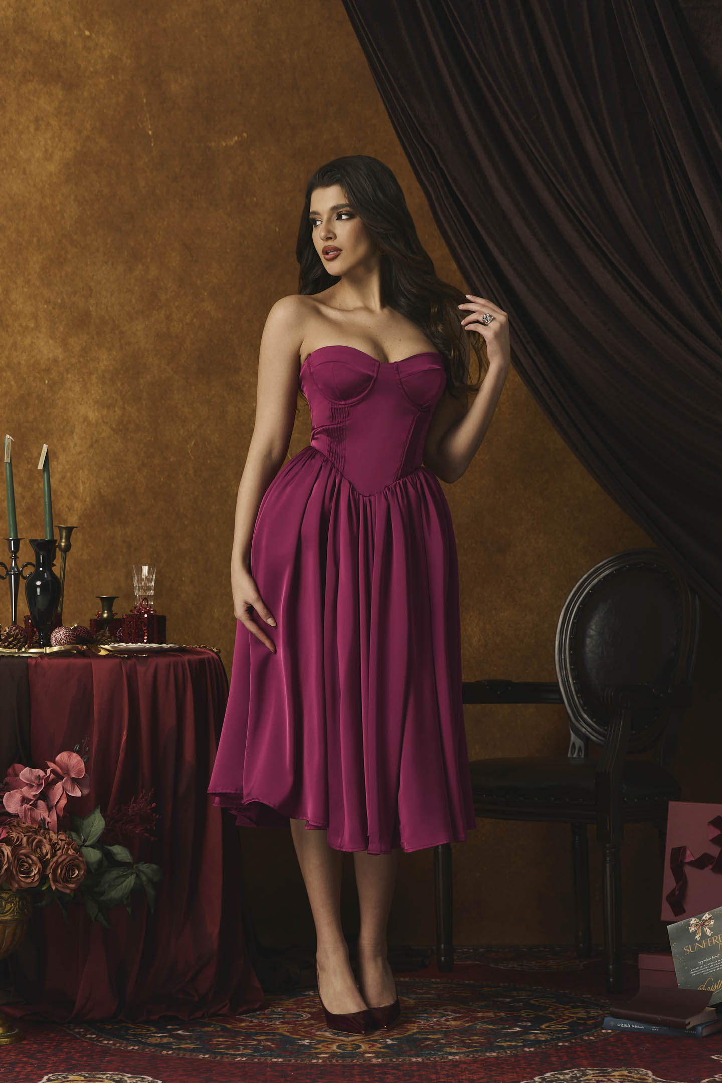 Roxanne Straplez Sweet Heart Midi Elbise