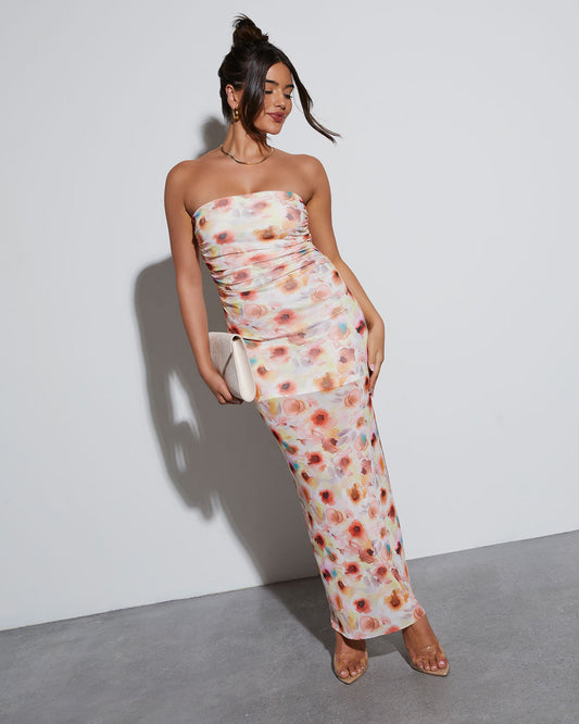 Bahar Pikniği Straplez Bodycon Midi Elbise